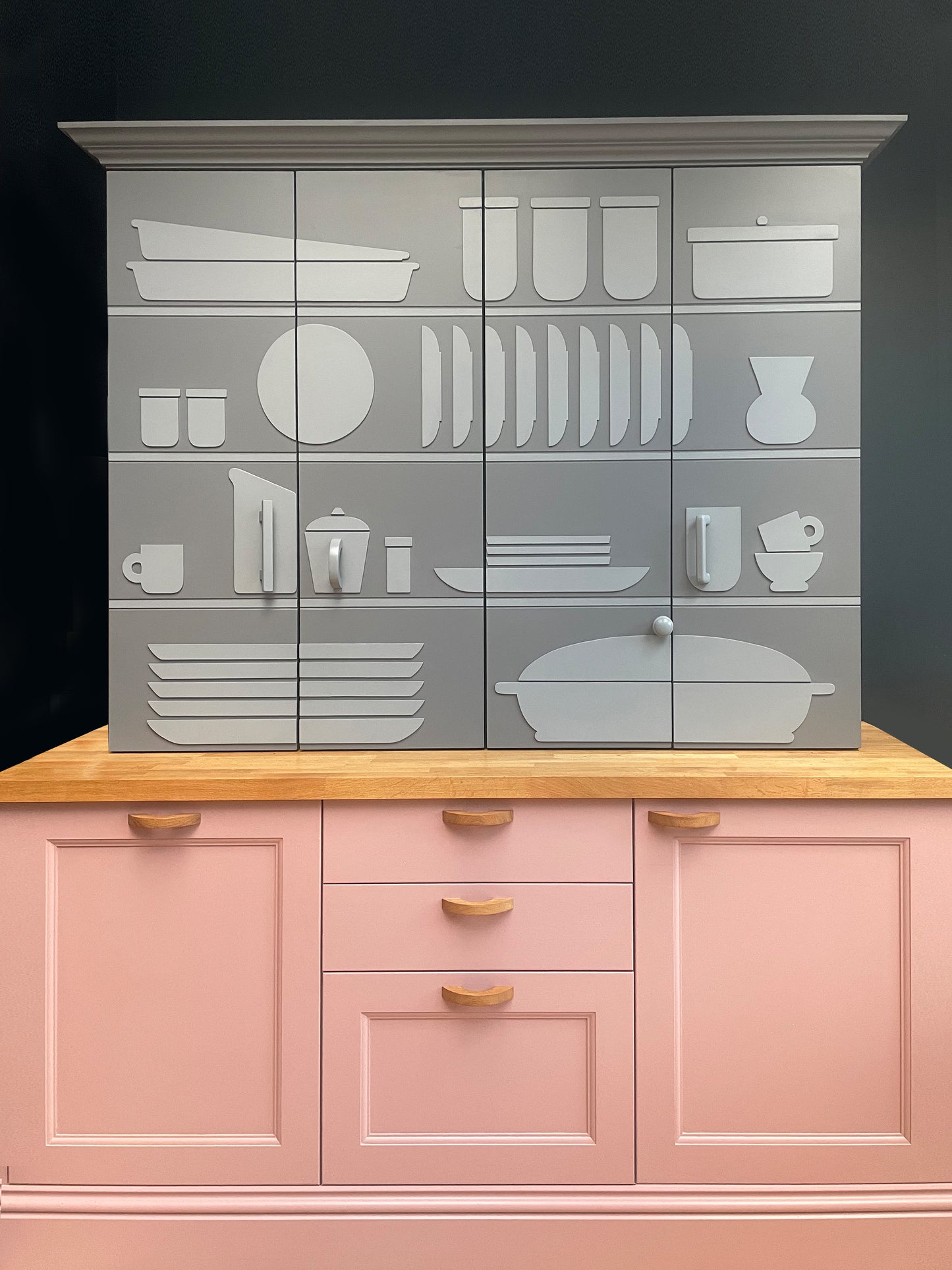 Plate’n’Play Cupboard